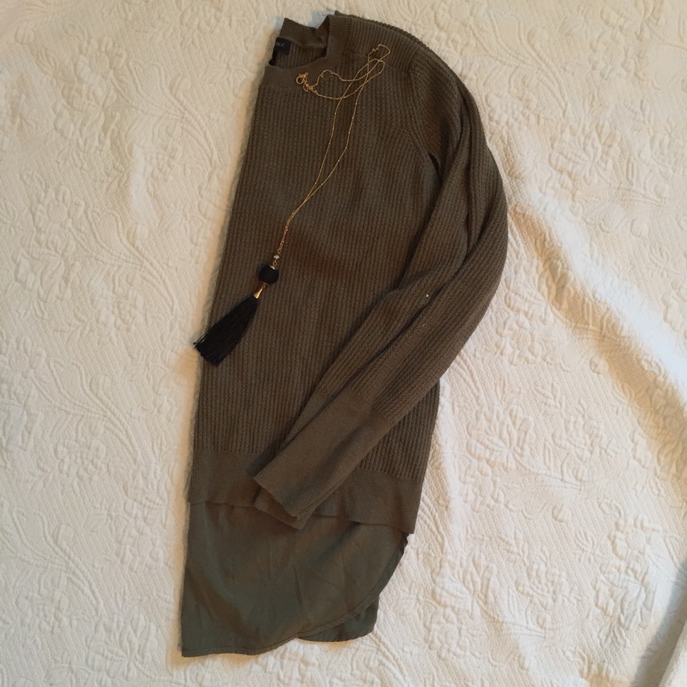 Banana Republic Green Sweater